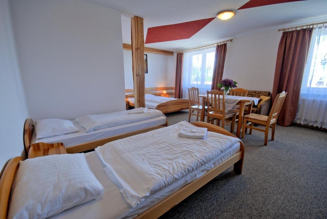 Osrodek Wczasowy Gron Placowka Buitenkant foto