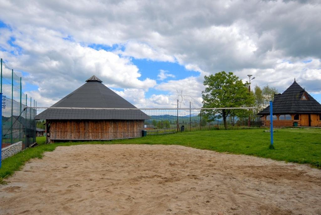 Osrodek Wczasowy Gron Placowka Buitenkant foto