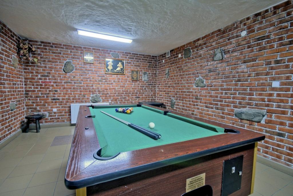 Osrodek Wczasowy Gron Placowka Buitenkant foto