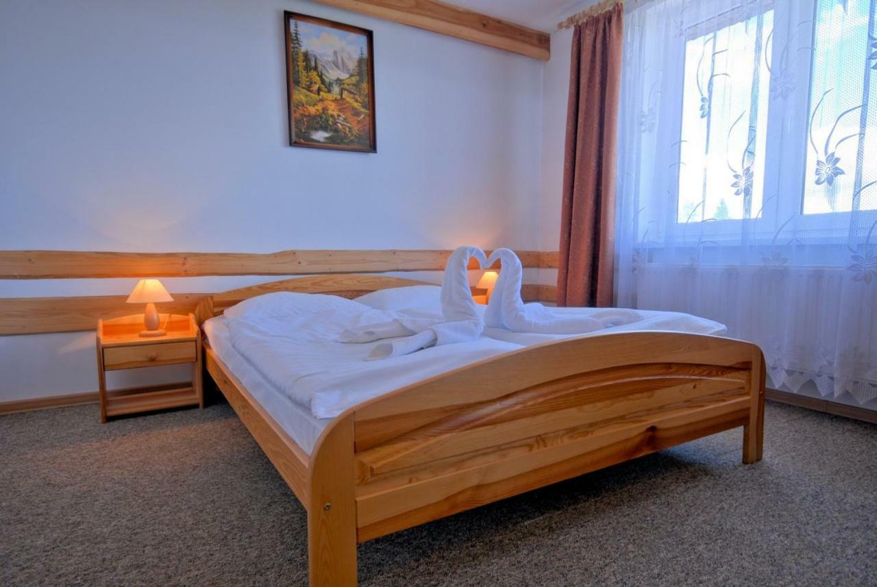 Osrodek Wczasowy Gron Placowka Buitenkant foto