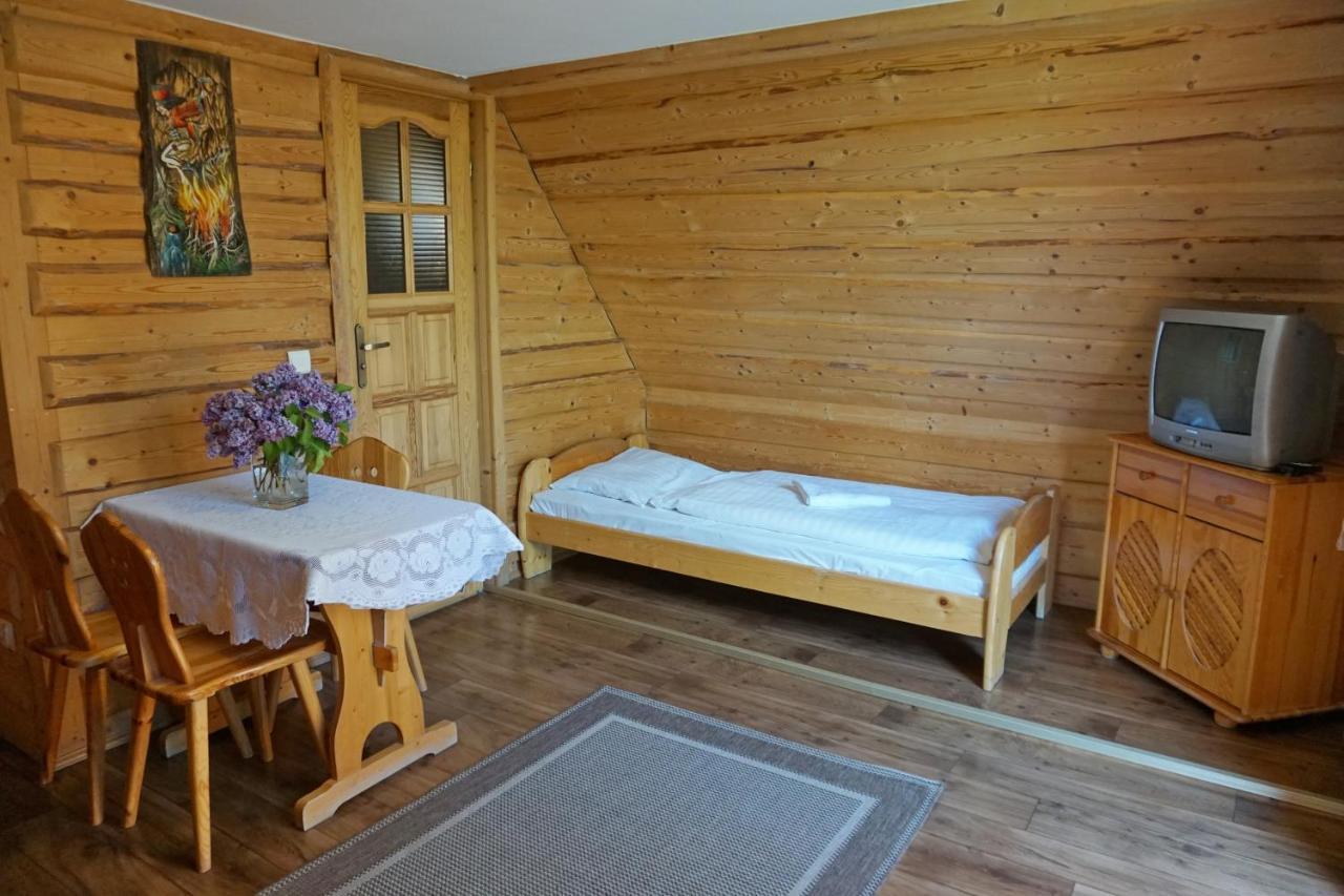 Osrodek Wczasowy Gron Placowka Buitenkant foto